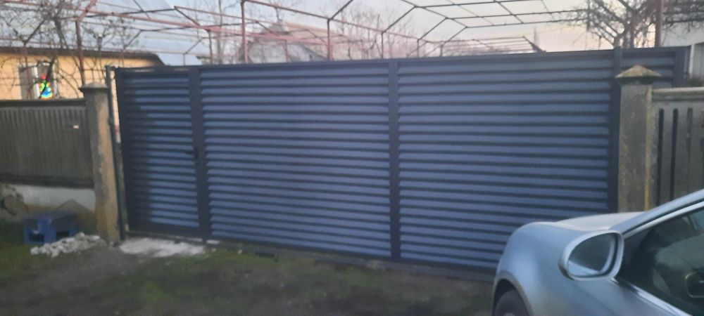 Porti Metalice. Garduri Metalice. Panouri de Gardi .Hale Metalice.