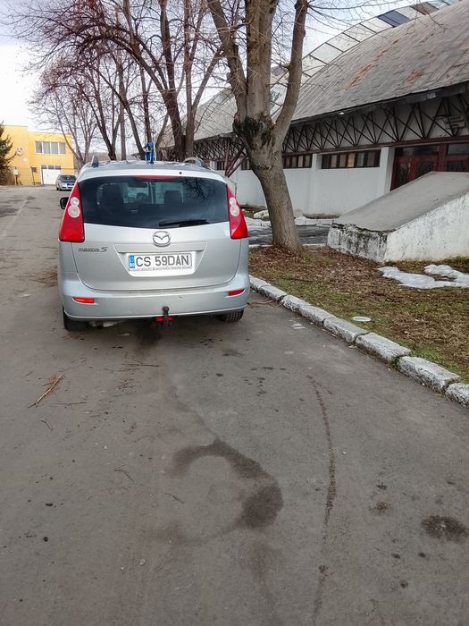 Vând mazda1,9 motorina