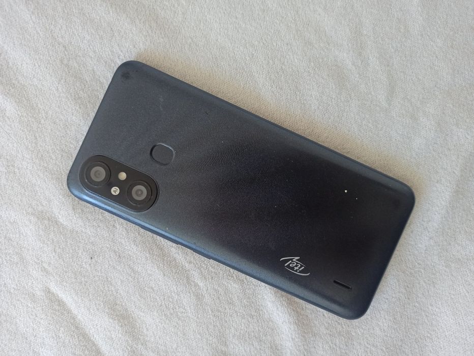 itel A49 хорошом состояние