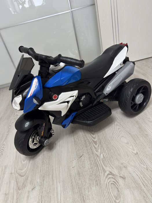 Motocicleta electrica pentru copii