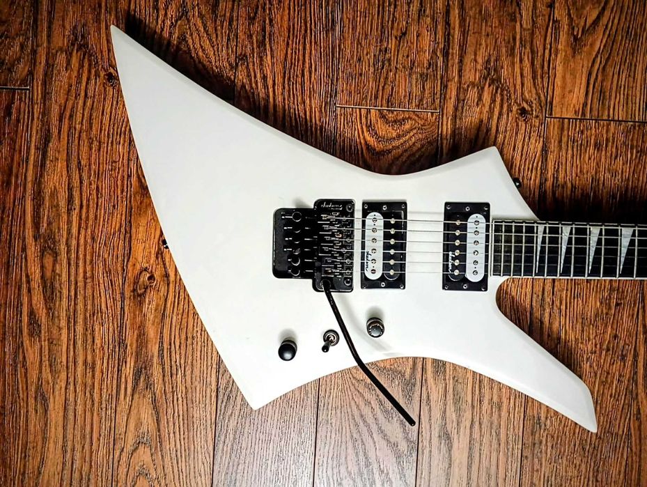Jackson JS32 Kelly Snow white
