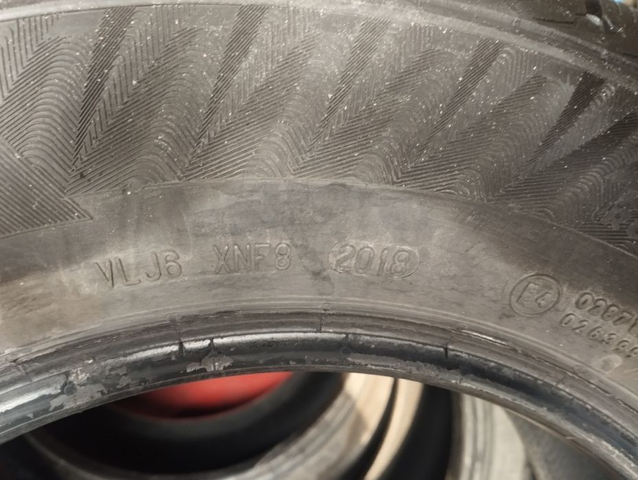 Продам Шины 185/70R14