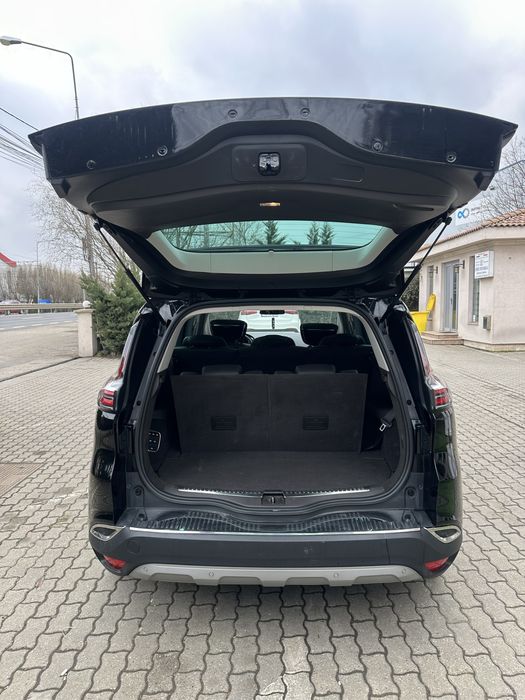 Renault Espace Initiale Paris