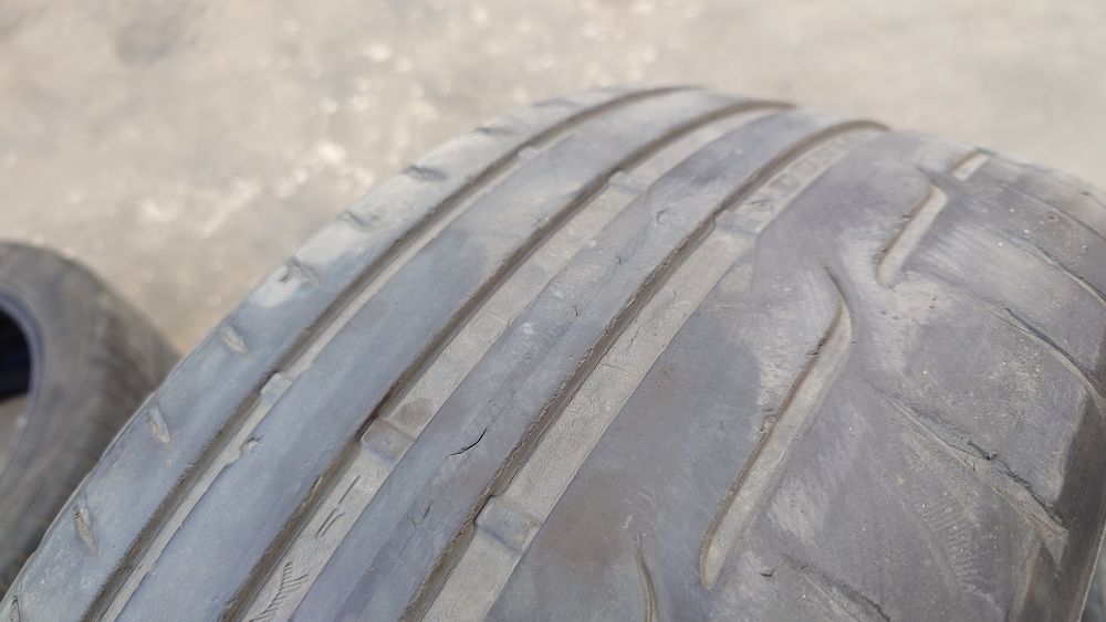 Anvelope vara Dunlop Sport Maxx RT r17