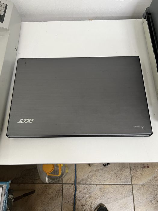 ноутбук Acer i5.