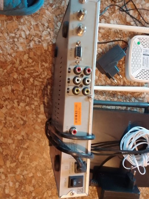 Продам Ресивер DVB S-9000, в хорошем состоянии.