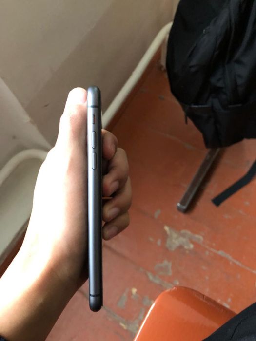 iphone 11. 64gb каробка документ есть