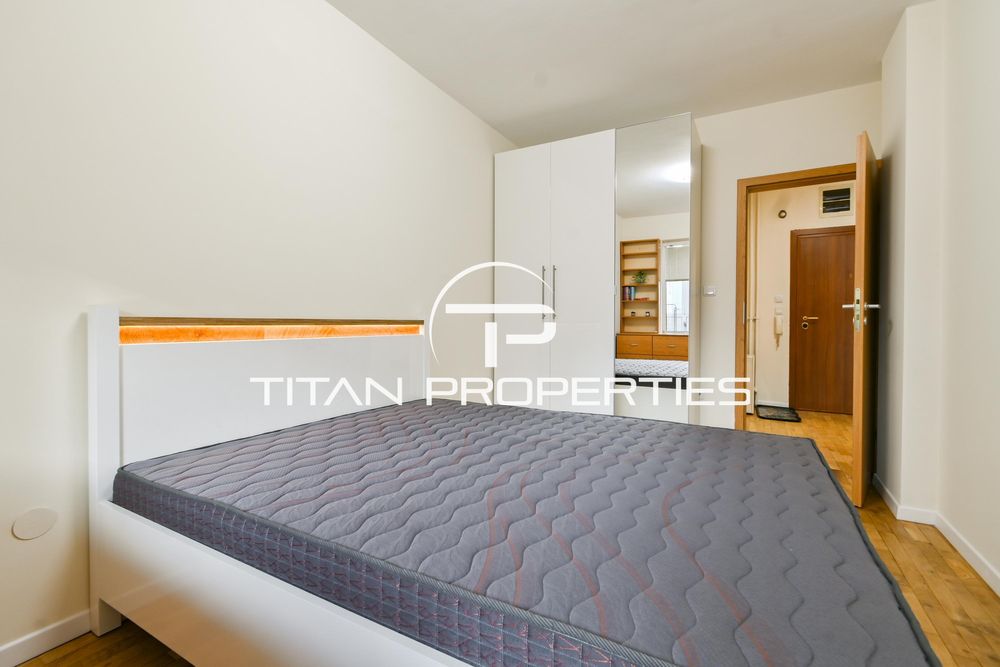 Дава се под наем Двустаен апартамент в София, Център - 60 кв.м за 648.21 € - Снимка #9