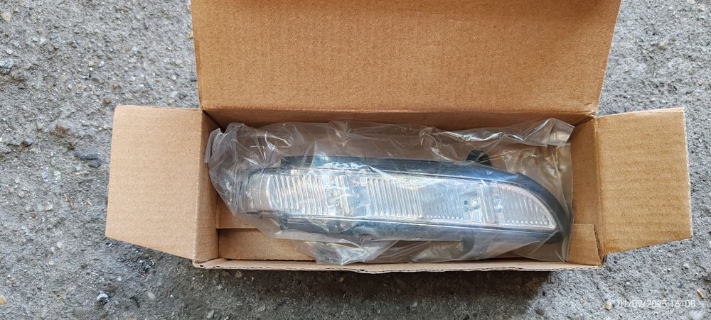 Semnal dreapta Mercedes Benz W221