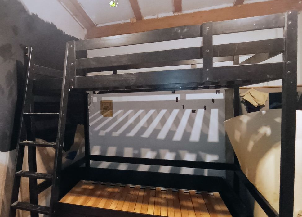 Vând cadran pat folosit