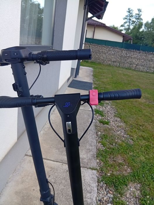 Vând doua trotinete un stare excelenta