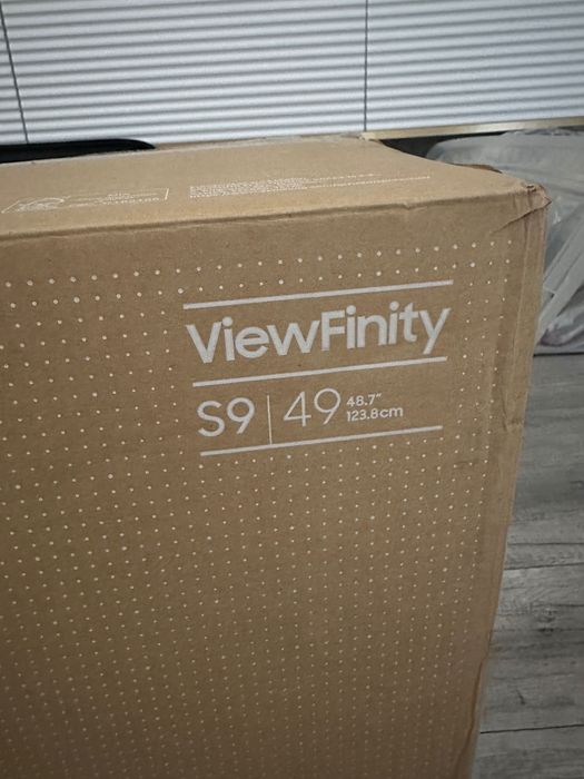 Samsung ViewFinity S9