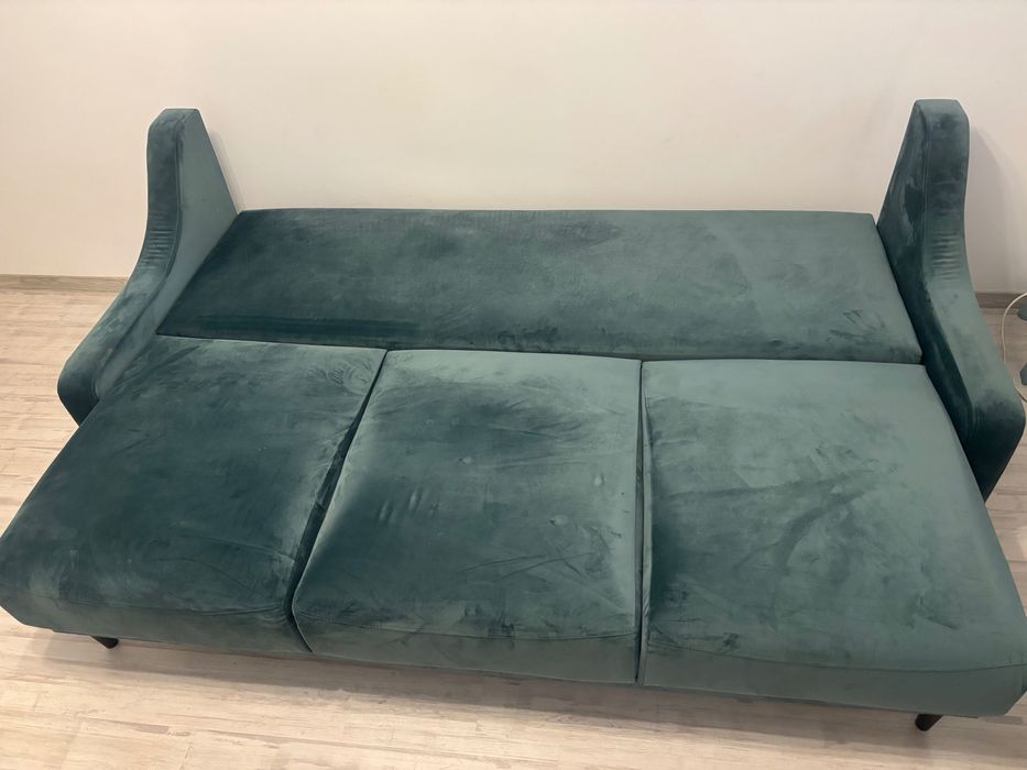 Canapea din catifea - stare impecabilă