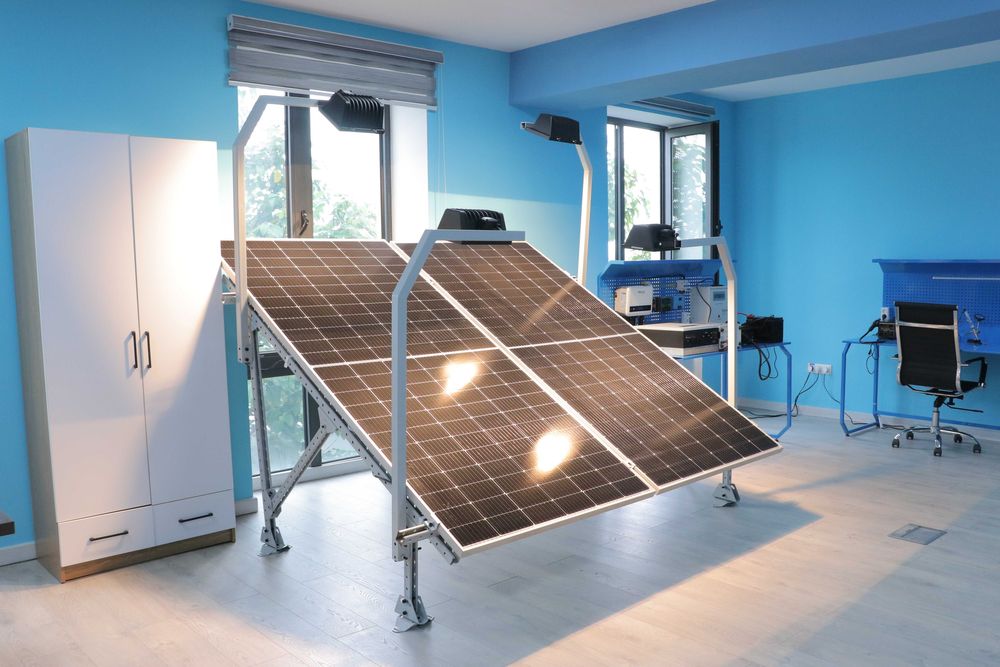 Обучение установке и сборке солнечных панелей