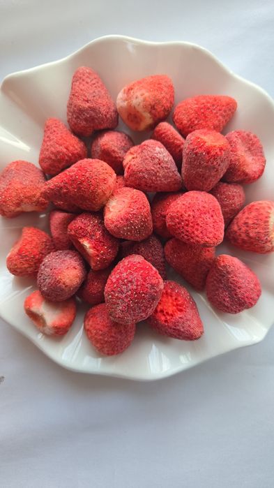 Сублимированные фрукты и мороженое