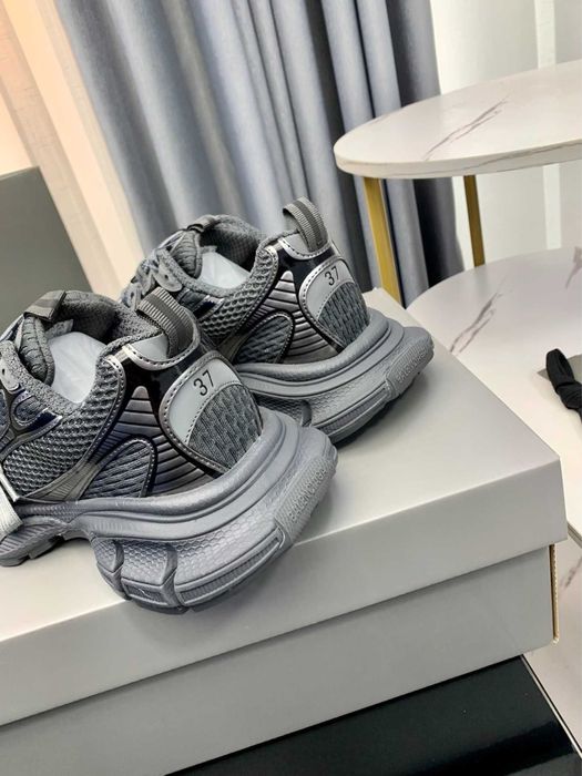 Balenciaga 3XL {35-46}