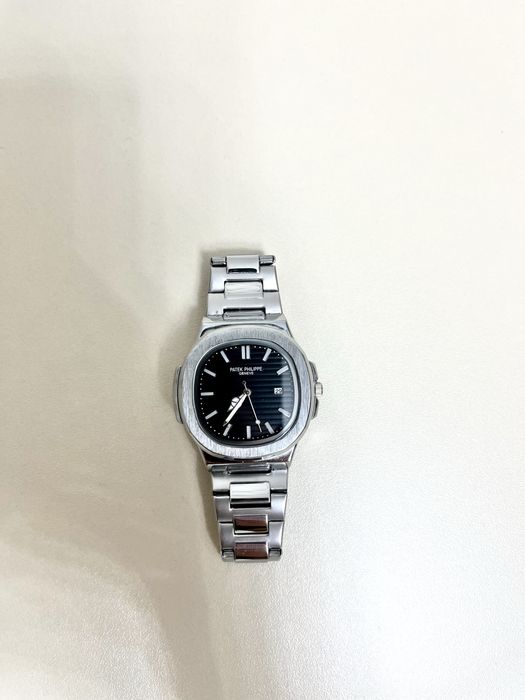 часы patek philippe  Nautilus