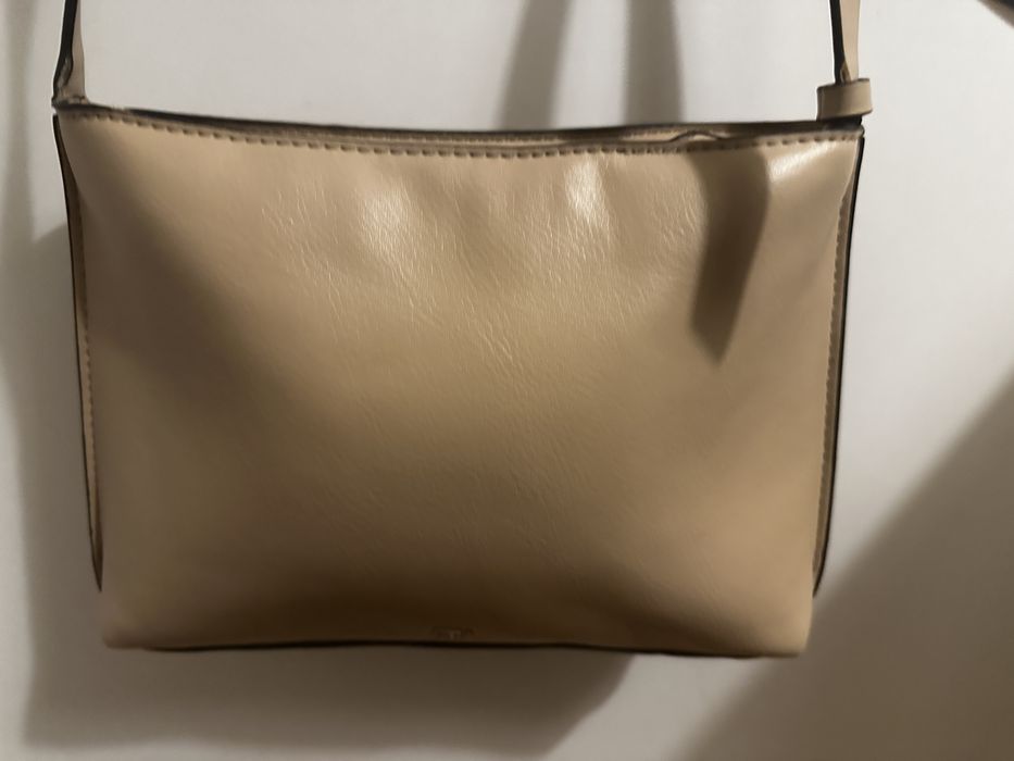 Geanta crossbody roz prafuit/nude Parfois