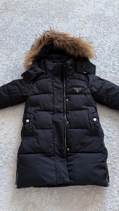 Продам детскую куртку