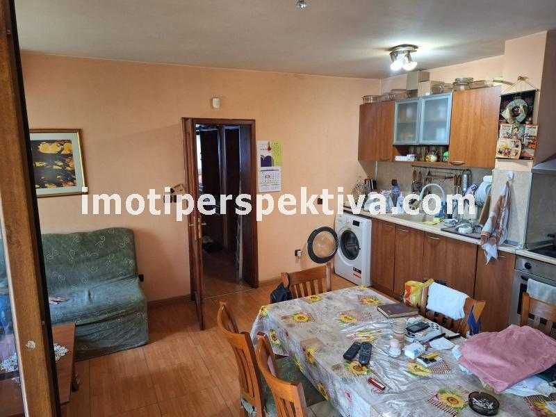 Продава се Тристаен апартамент в Пловдив, Беломорски - 100 кв.м за 2244 €/кв.м - Снимка #2
