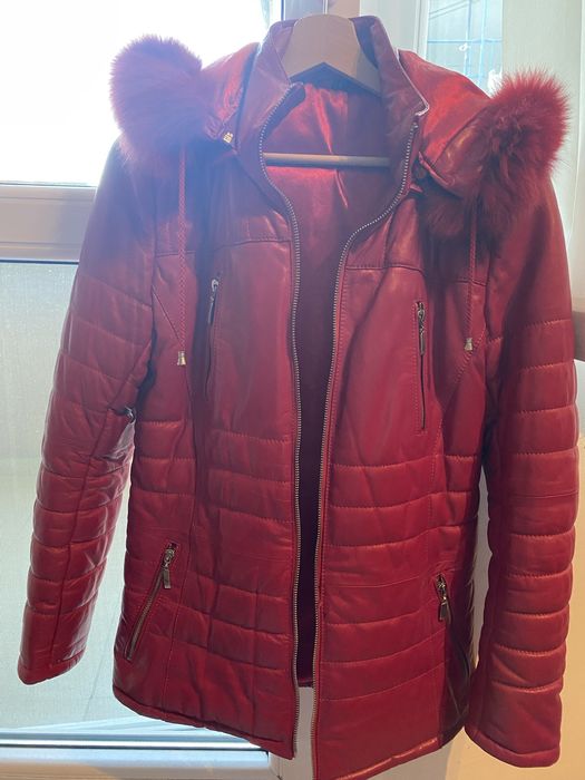 Дамско кожено яке с качулка - естествена кожа