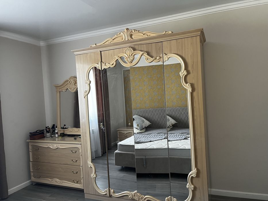 Продам шкаф в спальню