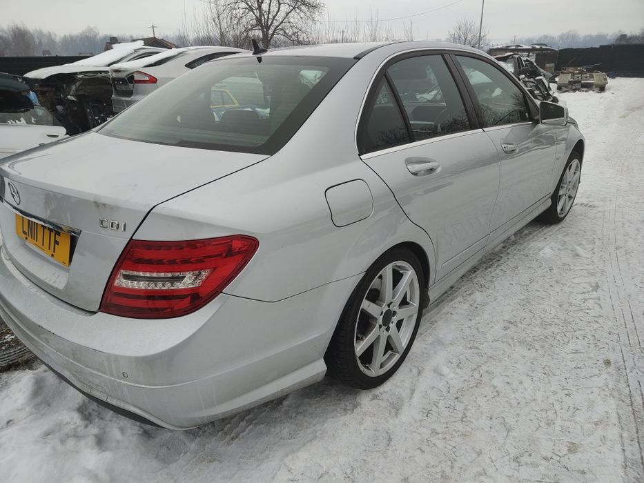 Piese bara AMG trager radiatoare bot geam ecu Sam Mercedes w204 2011
