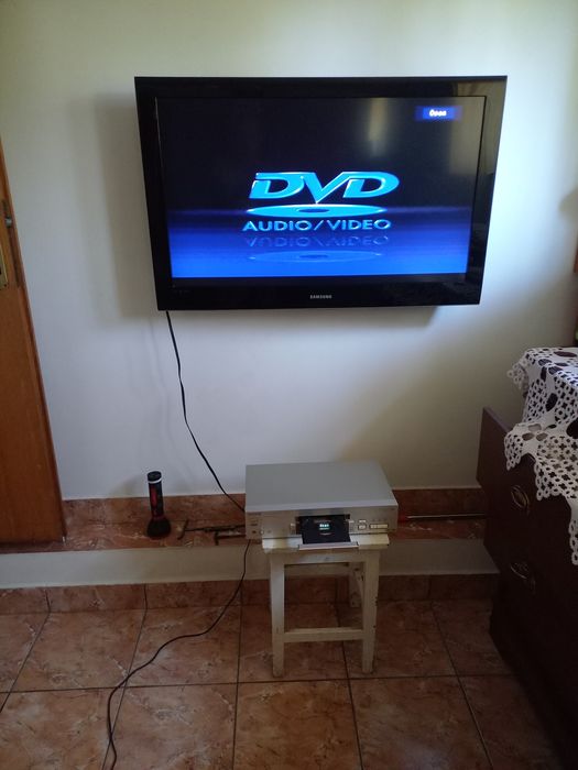 SAMSUNG TV Truesurruond XT,diagonala 102 cm,telecomanda,carte,Slovacia