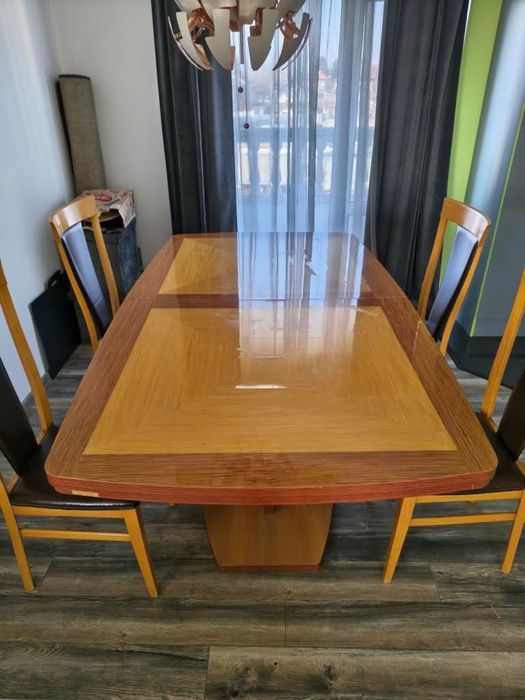 Трапезна маса с 4 стола