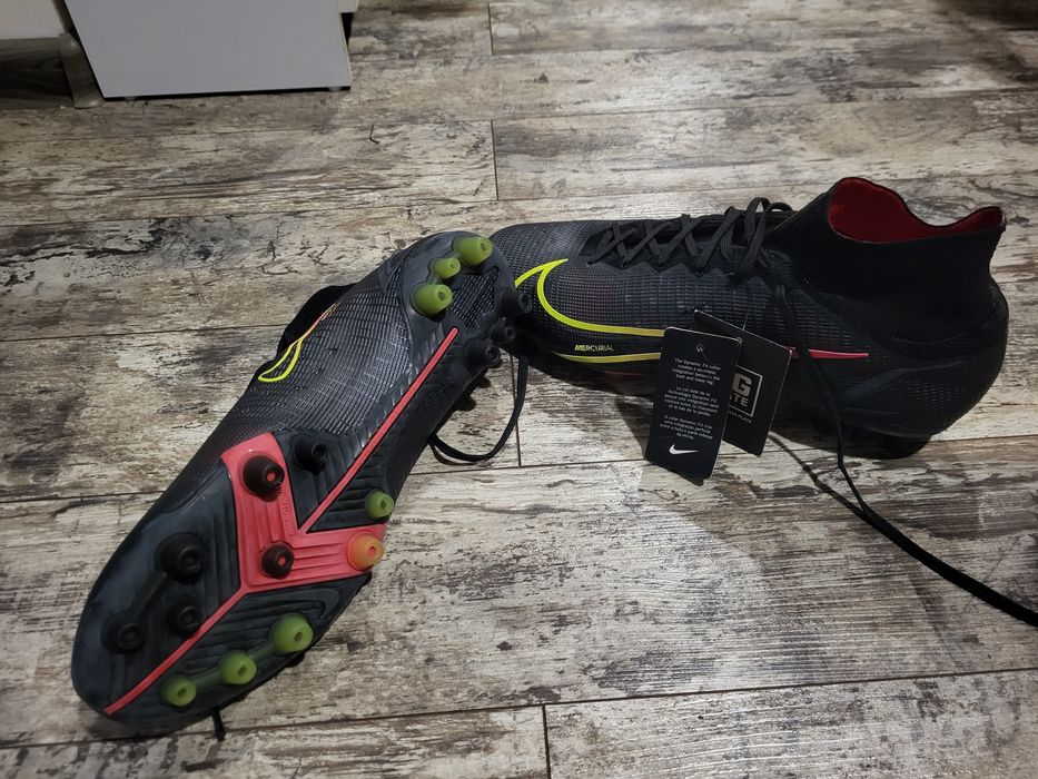 Ghete Adidas  Fotbal