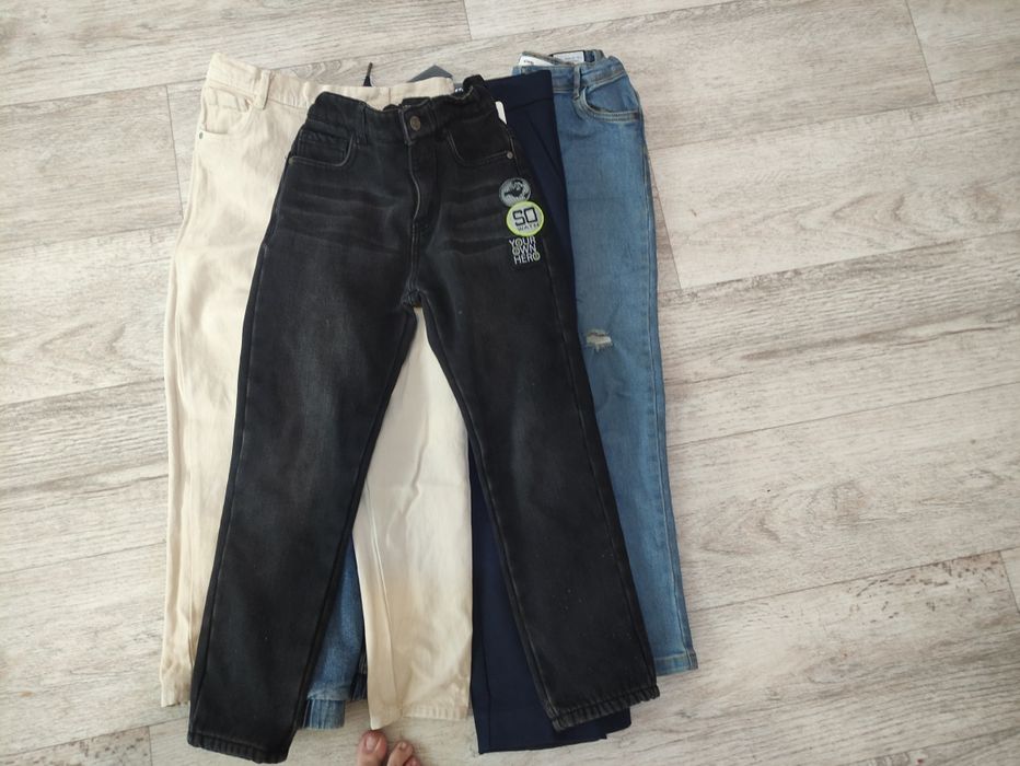 Продам мальчиковые джинсы