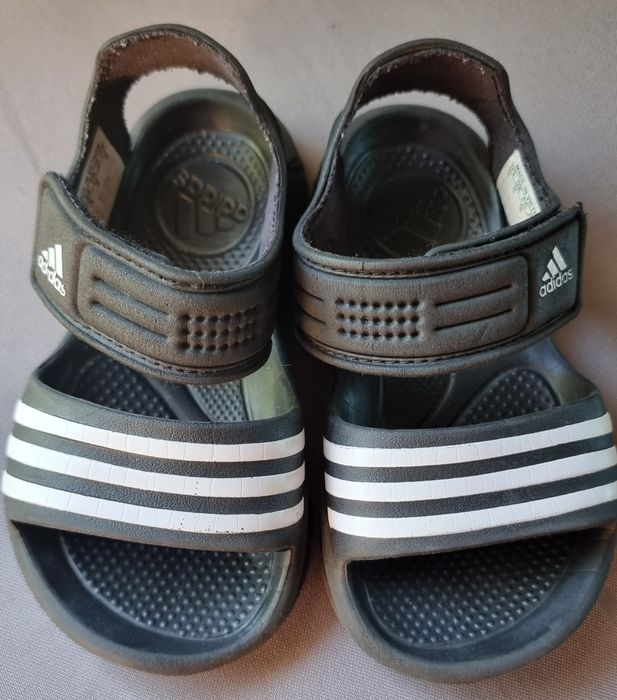 Sandale Adidas 25 -14 cm