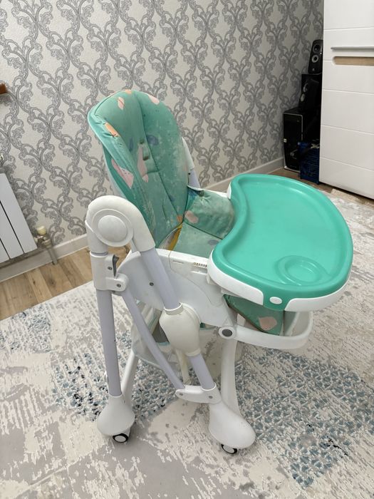 Детская стол  б/у