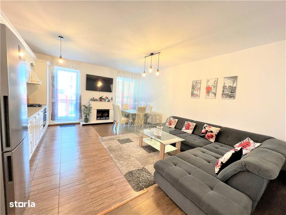 Apartament 3 camere 2 bai balcon mare 2 parcari D-na Stanca