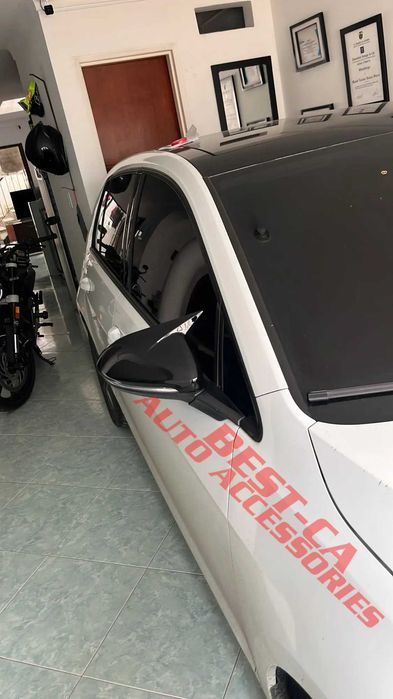 Капаци огледала с щипки черен гланц Batman за VW Golf Mk7 (2013-2019)