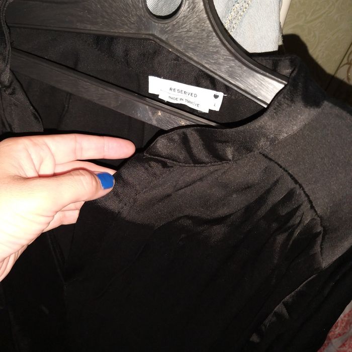 Платье классное черное Reserved