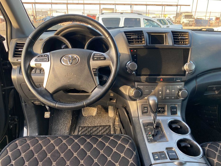 Highlander 2013 черный