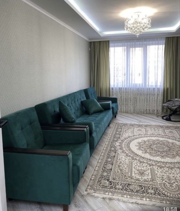 Продам диван с креслами