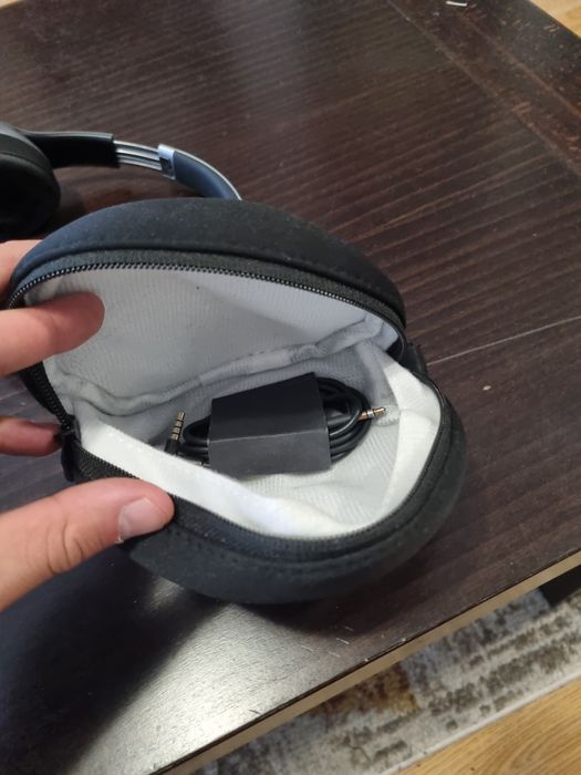 Beats Solo 2 Wireless – перфектно състояние, с калъф