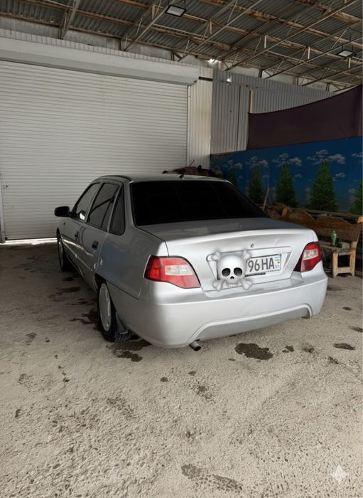 Nexia 2 1.6 srochni sotiladi