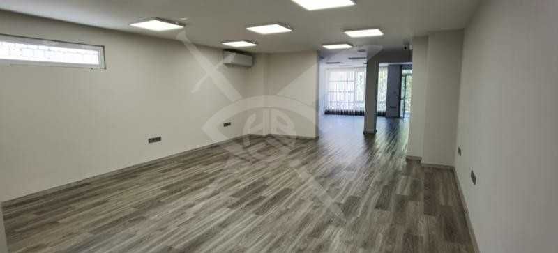 Дава се под наем Офис в Пловдив, Център - 130 кв.м за 1580.49 € - Снимка #2