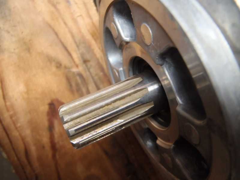 Pompa 9218031pentru utilaje Hitachi Zaxis - piese de schimb