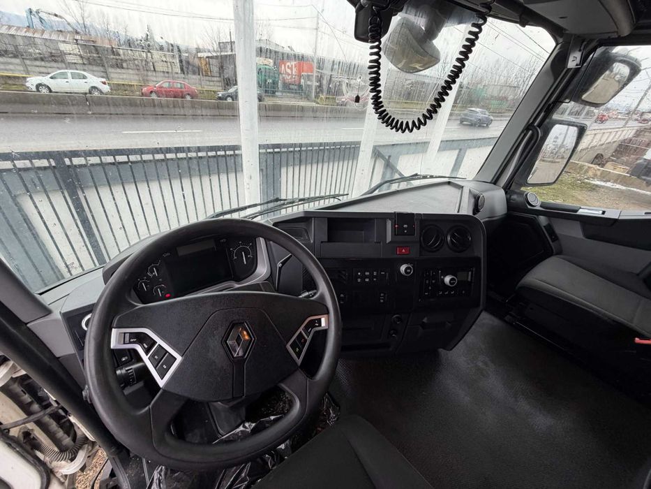 Renault c520 cap tractor