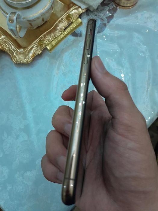 iphone xs gold ideal