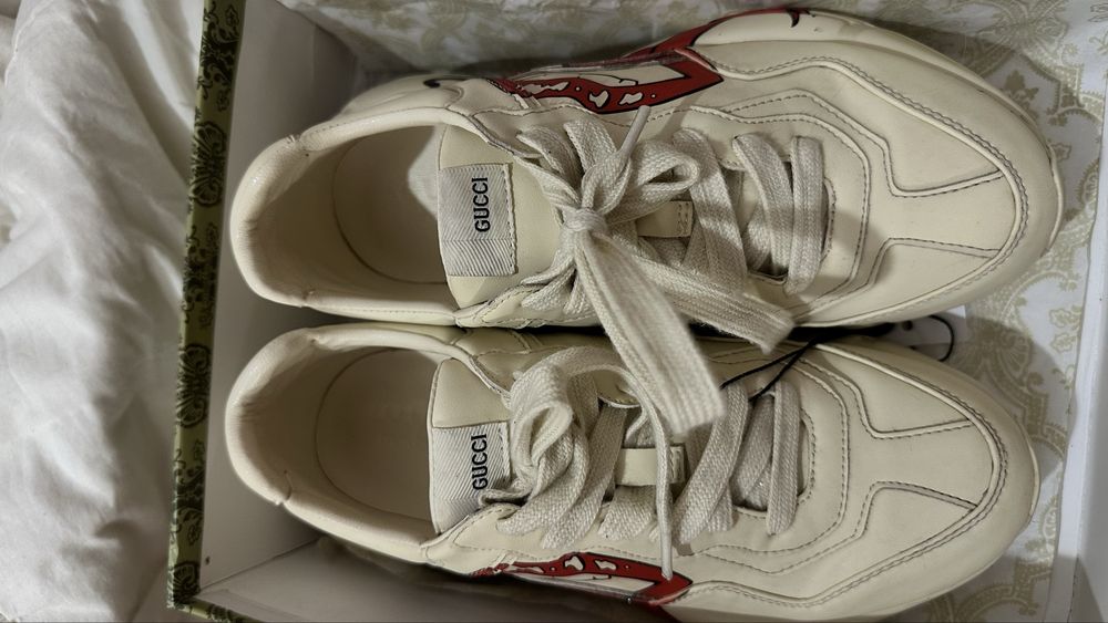 Sneakers Gucci snake