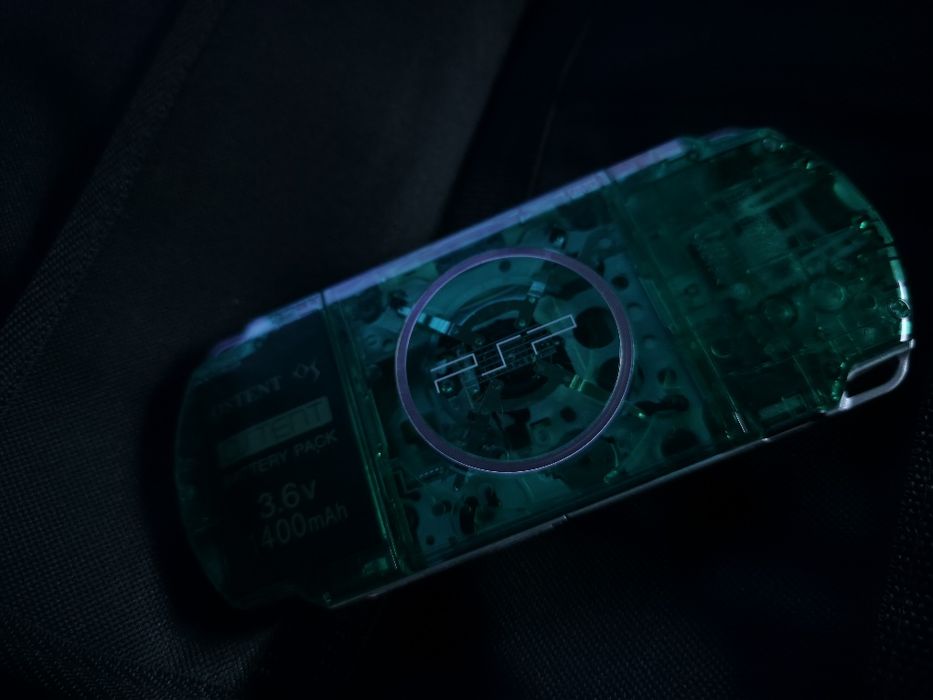 Psp modat cu carcasa noua si baterie noua