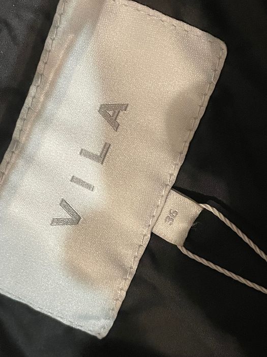 Черно шушляково яке