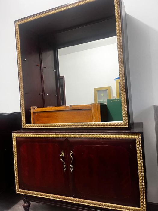 Антикварные буфеты камоды тумбы