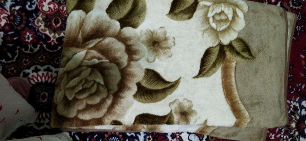 Одеяло теплое в хорошем состоянии