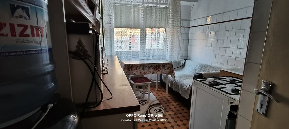 Proprietar - Vând apartament 2 camere decomandate, etaj 2/4, Inel 2 - Marvimex, centrală gaze, poziționat sud